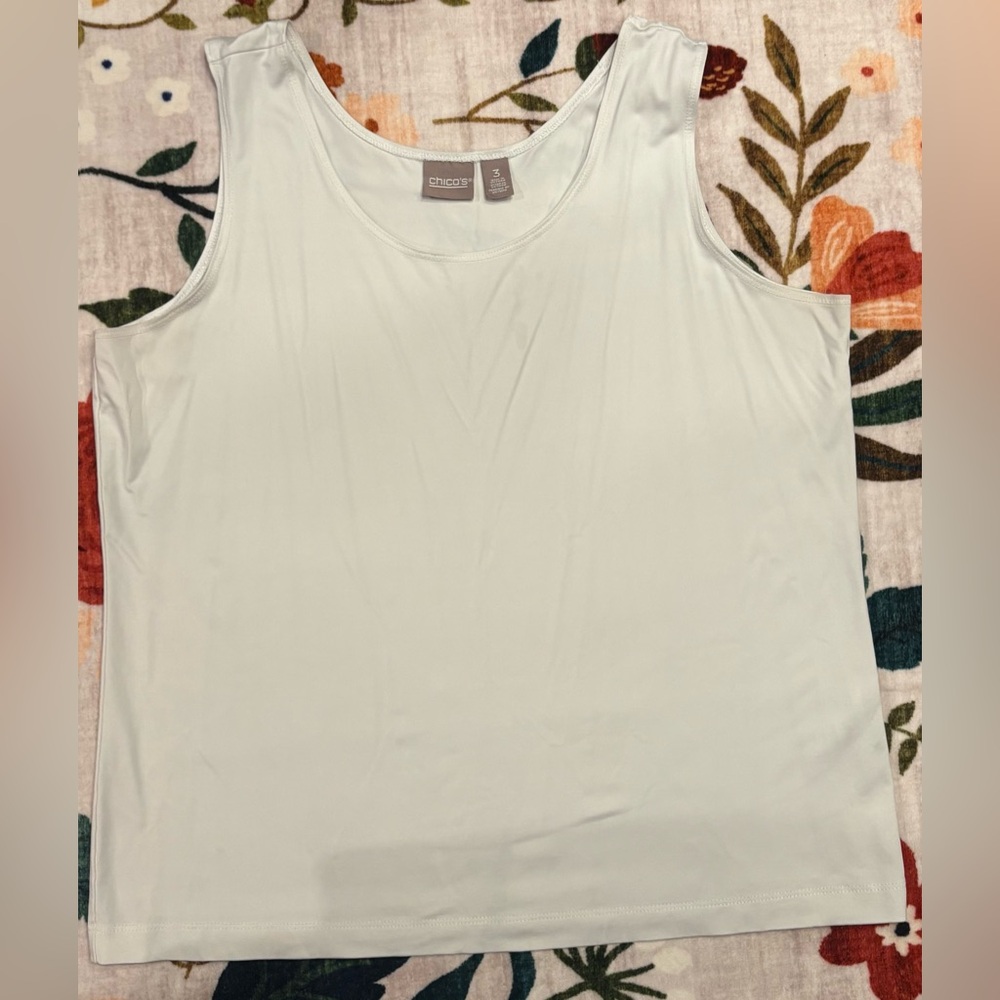 Chico's Light white Scoop Neck Tank Top